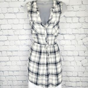 Torrid Size 1 Plaid Sleeveless Top